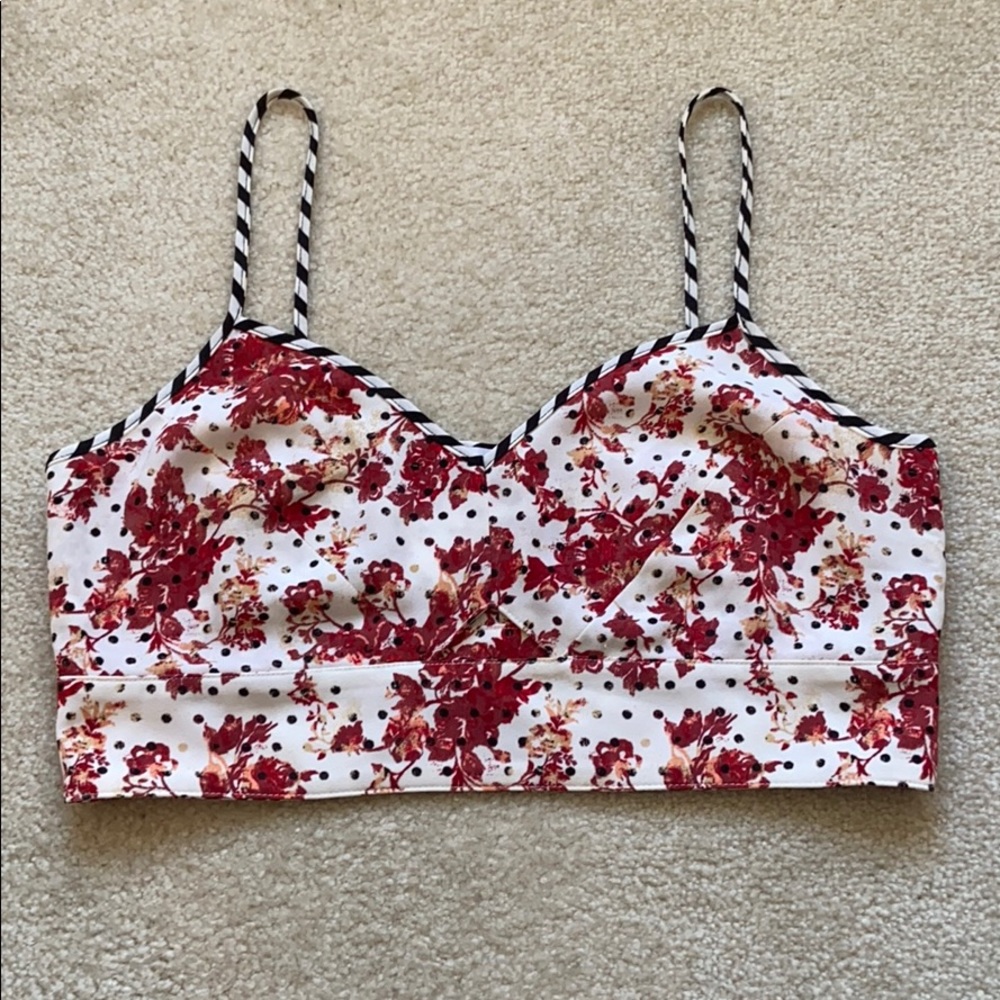NEW Floral Crop Top With Small Front Cut Out SizeM